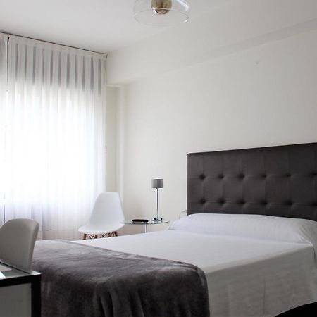 O Tobo Do Lobo Hotel Melide Ngoại thất bức ảnh