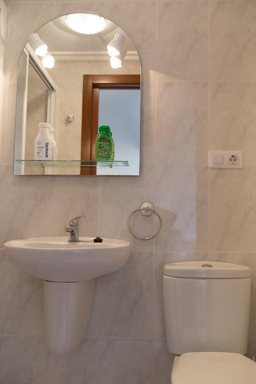 O Tobo Do Lobo Hotel Melide Ngoại thất bức ảnh