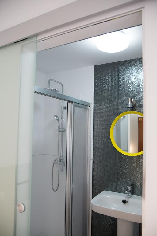 O Tobo Do Lobo Hotel Melide Ngoại thất bức ảnh