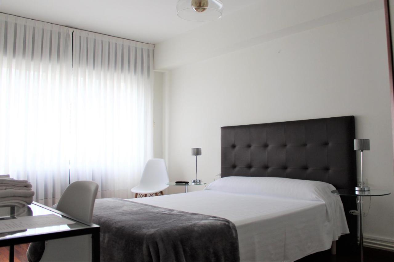 O Tobo Do Lobo Hotel Melide Ngoại thất bức ảnh